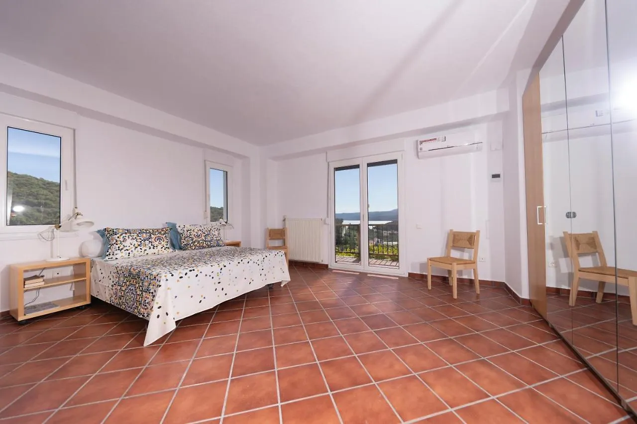 Villa Pirgadikia